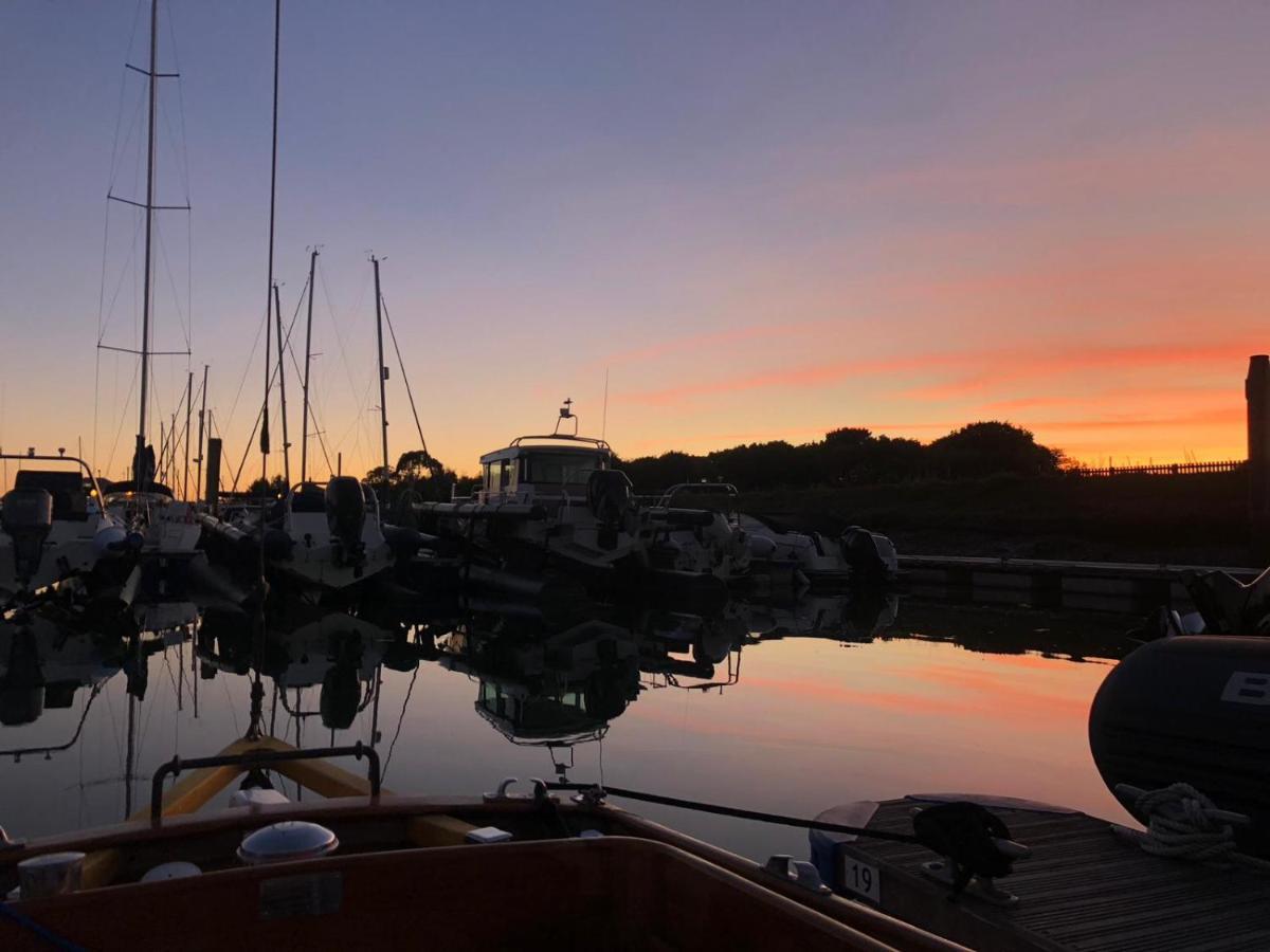 Hotel Hoitak Lymington Esterno foto